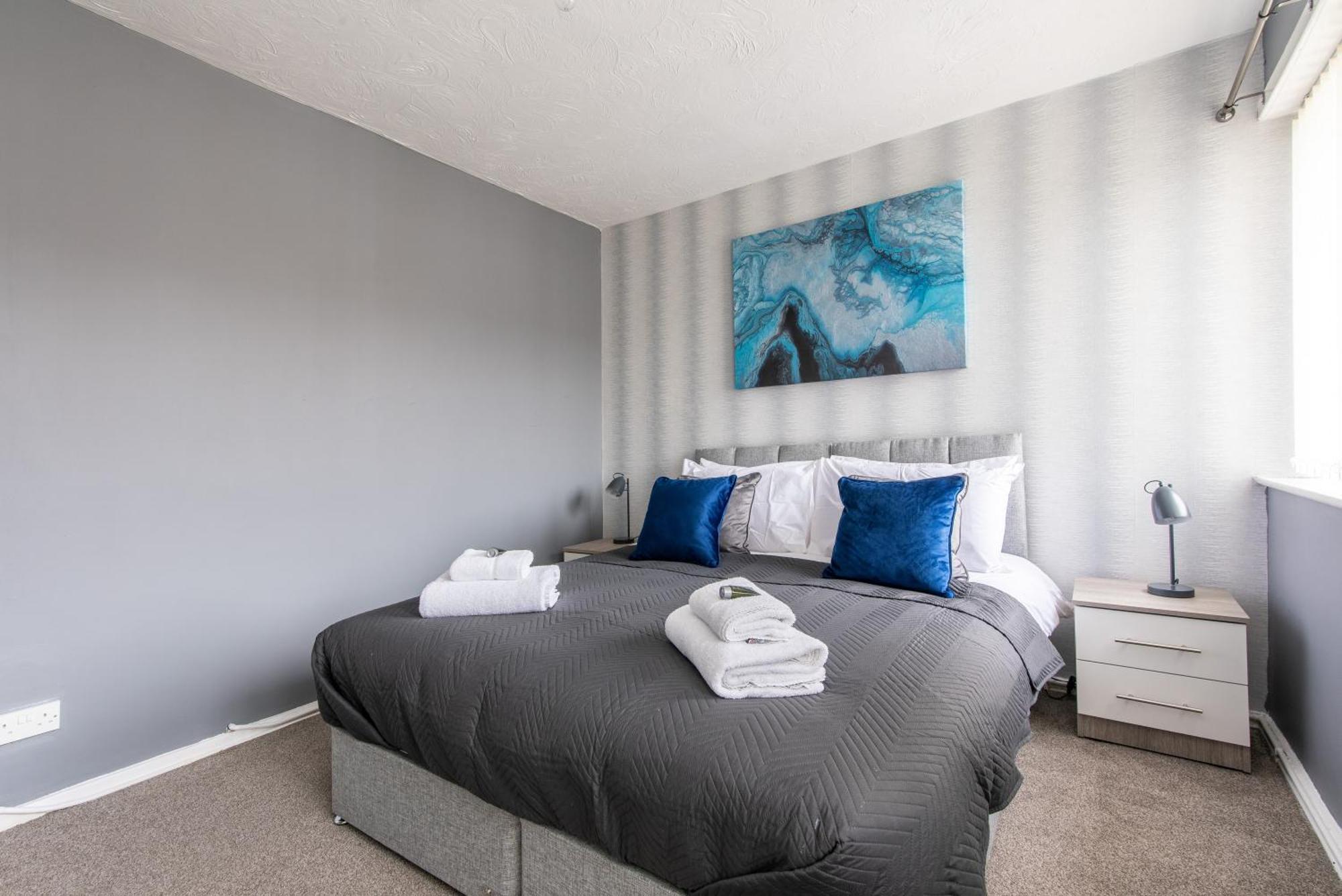 3 Bed Apartment - Perfect For Contractors Near Liverpool Airport Hale  Eksteriør bilde